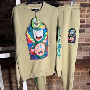 Rick and Morty Men's Green Sweatshirt and Pants Set